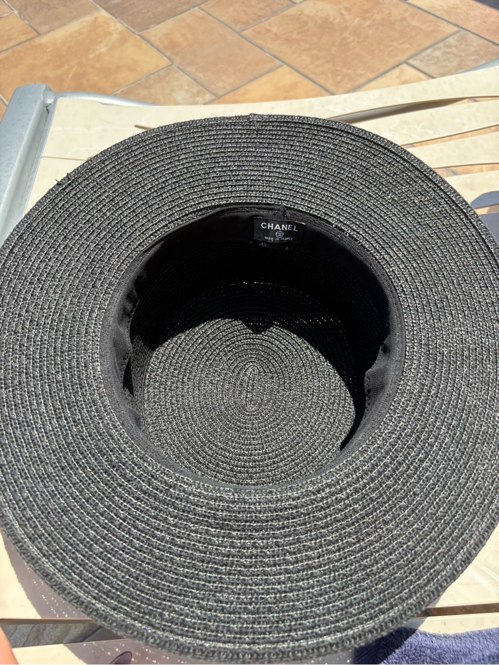 CHANEL Black Straw Hat with Logo Band and Pearl Trim - Picture 4 of 5